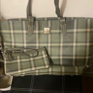 Dooney & Bourke Plaid Tote and Wristlet Set